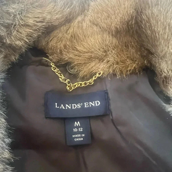 Lands End ladies puffer vest with faux fur collar M. 10/12 Brand new. - Picture 9 of 16